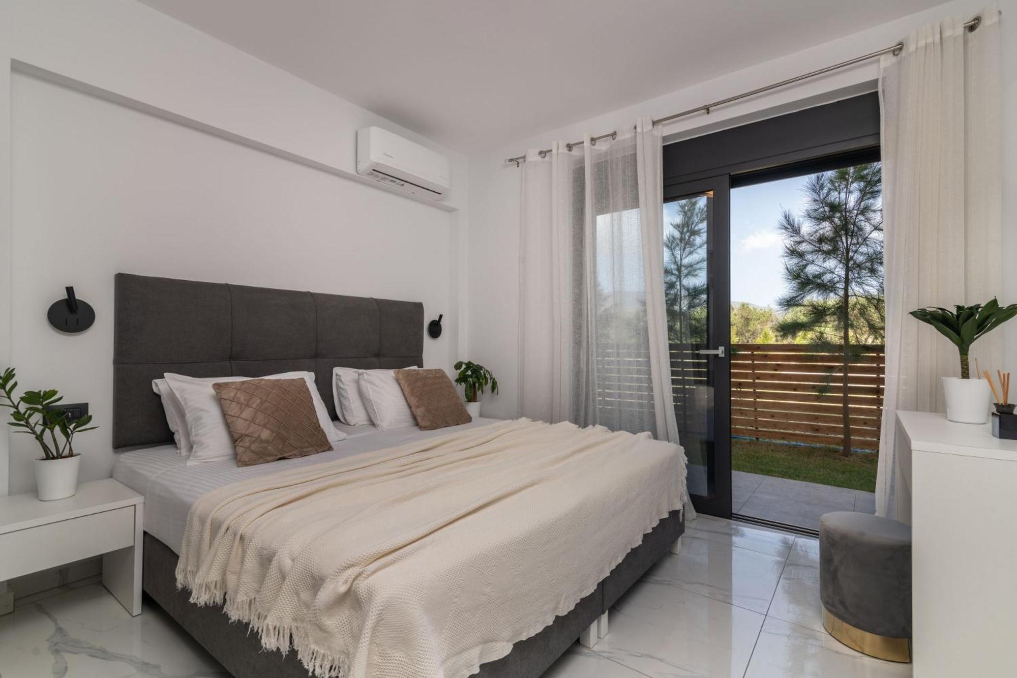 Sunwhite Villas - Private Pool & Cozy Atmosphere, By Zantewize Laganas Exterior photo