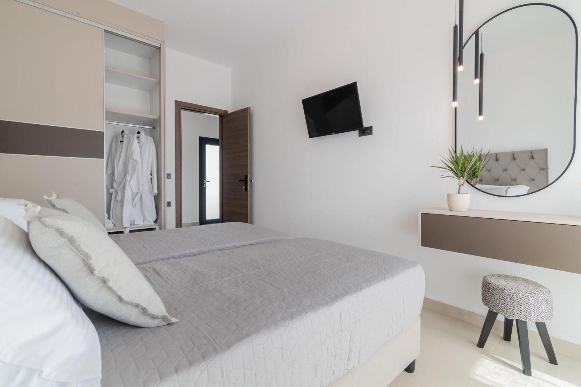 Sunwhite Villas - Private Pool & Cozy Atmosphere, By Zantewize Laganas Exterior photo